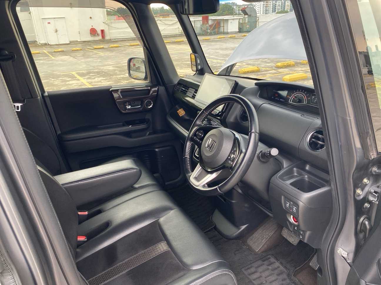 terpakai 2018 Honda N-Box Custom G EX 0.7