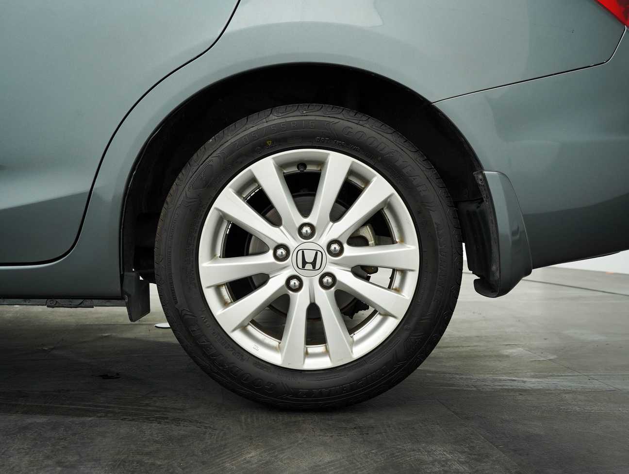 terpakai 2013 Honda CIVIC S 1.8