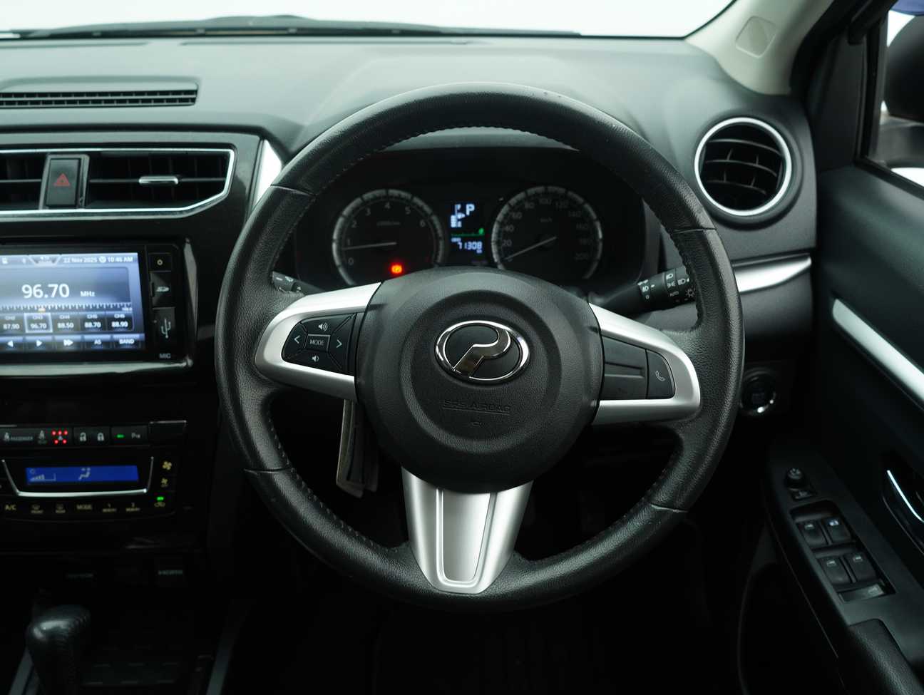 terpakai 2021 Perodua Aruz AV 1.5