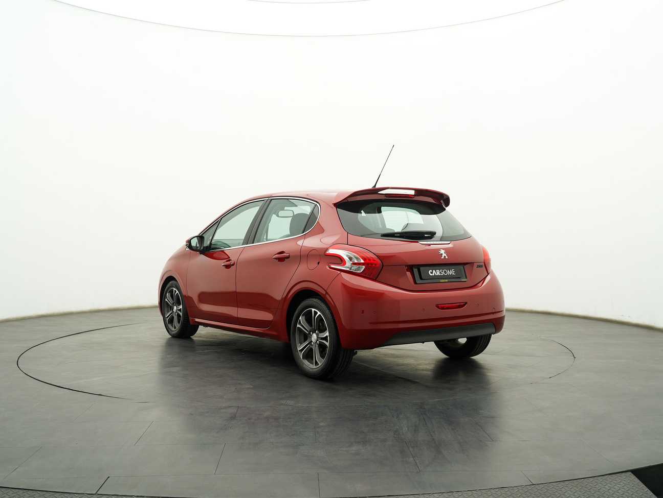 terpakai 2015 Peugeot 208 Allure 3 Door 1.6