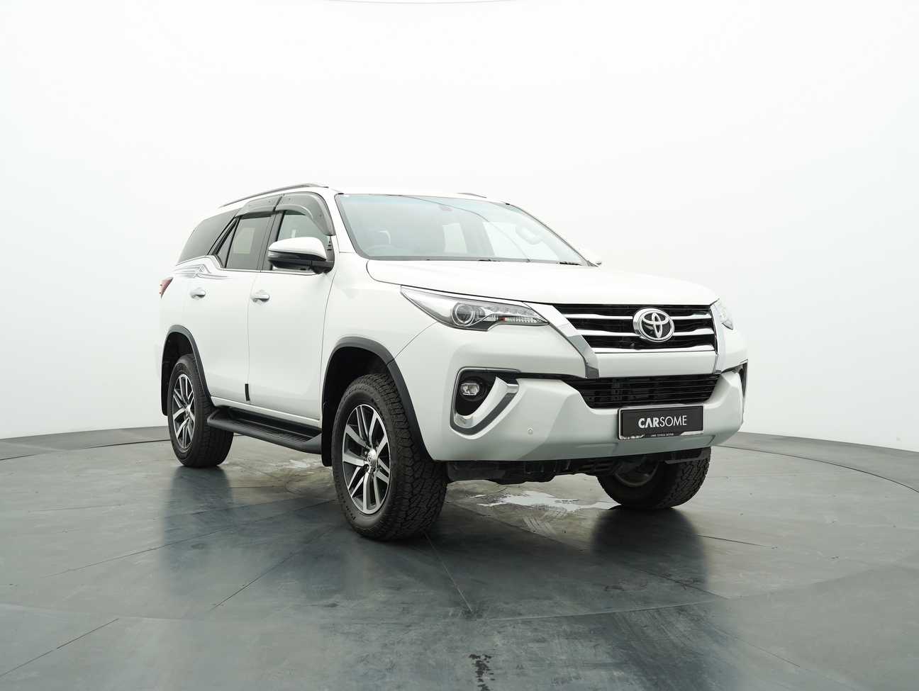 used 2019 Toyota FORTUNER 4X4 2.4