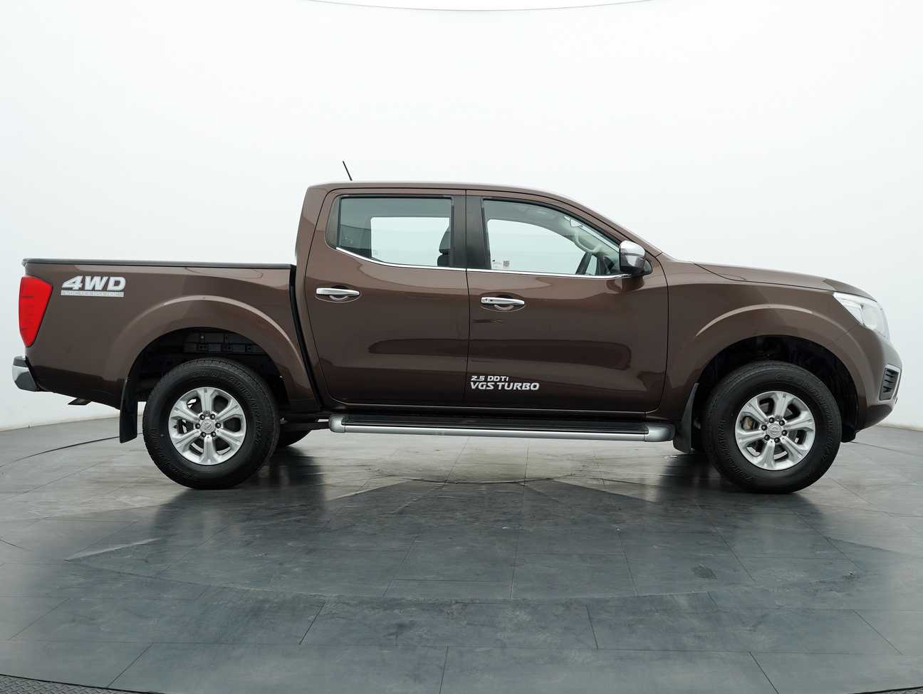 terpakai 2018 Nissan Navara NP300 V Dual Cab 2.5