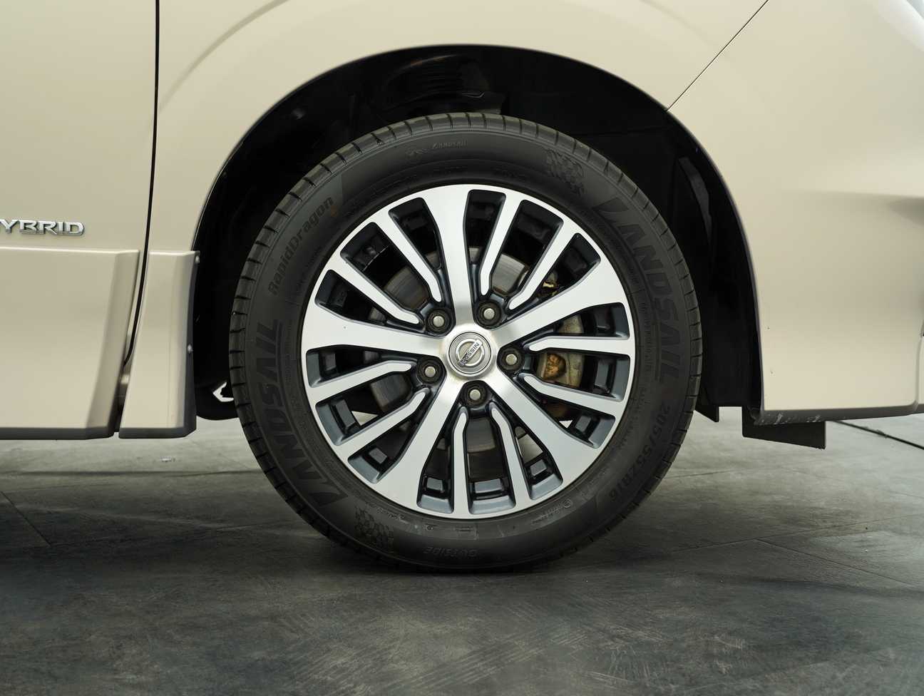 used 2018 Nissan Serena S-Hybrid High-Way Star Premium 2.0