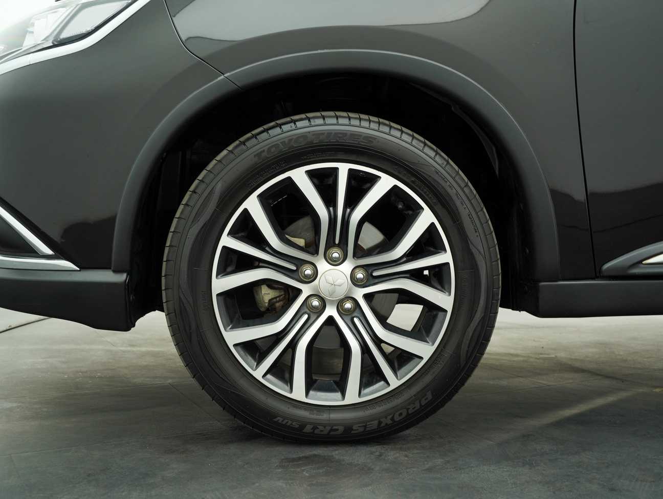 terpakai 2019 Mitsubishi Outlander  2.0