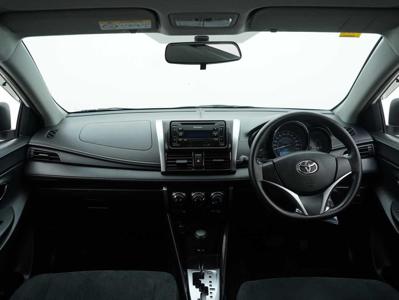 terpakai 2014 Toyota Vios J 1.5