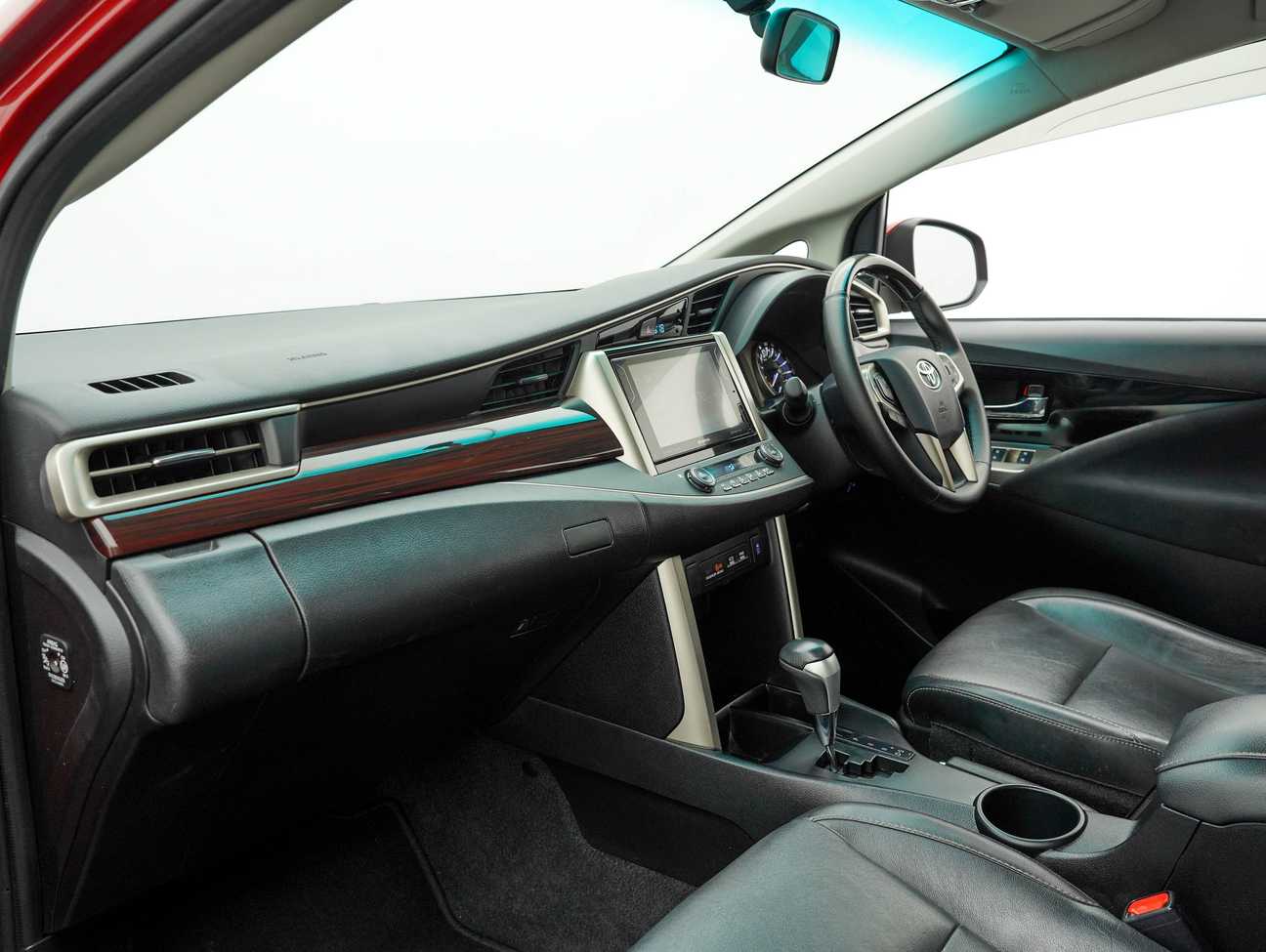 used 2018 Toyota Innova X 2.0