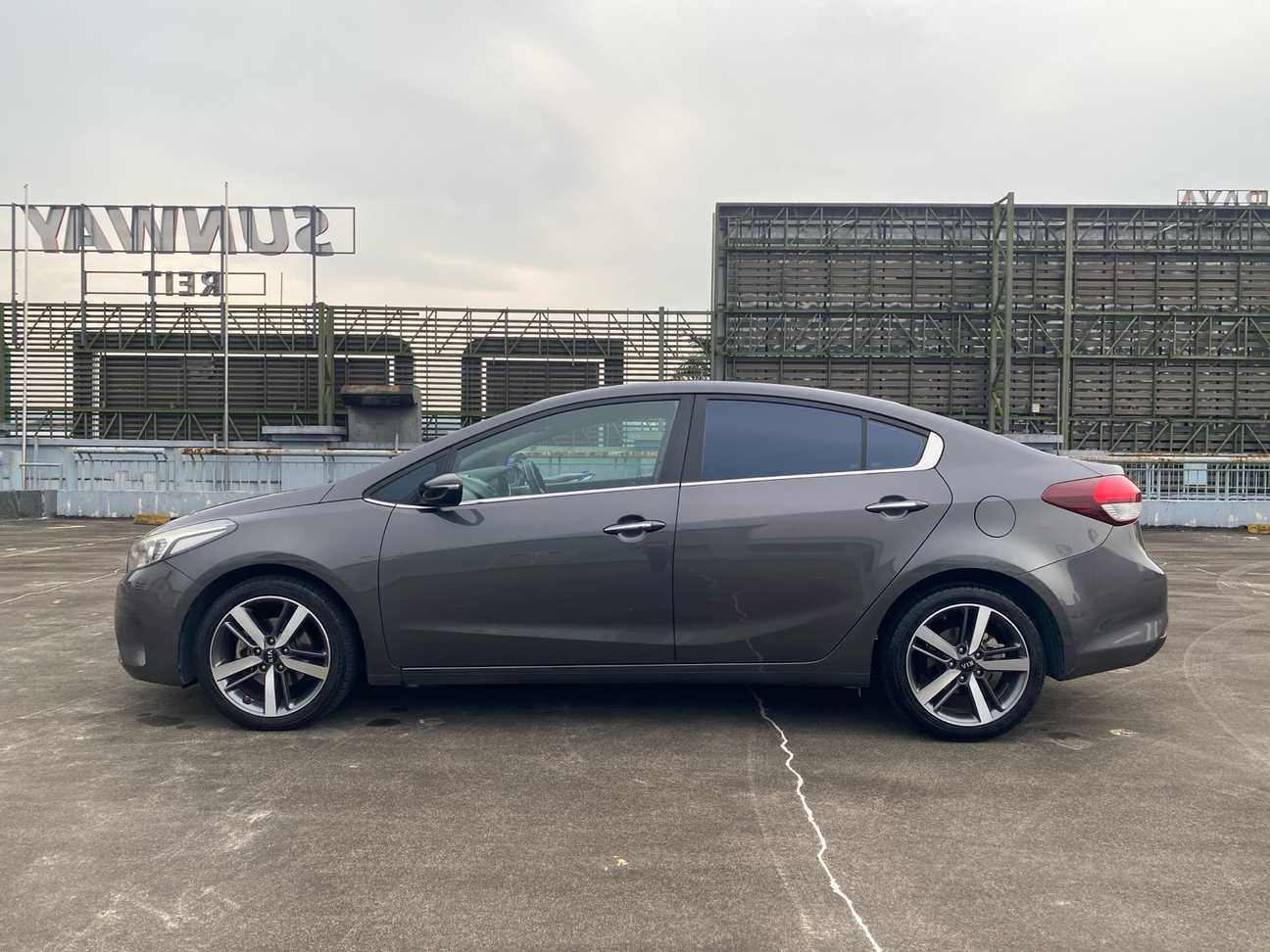 terpakai 2019 Kia Cerato K3 1.6