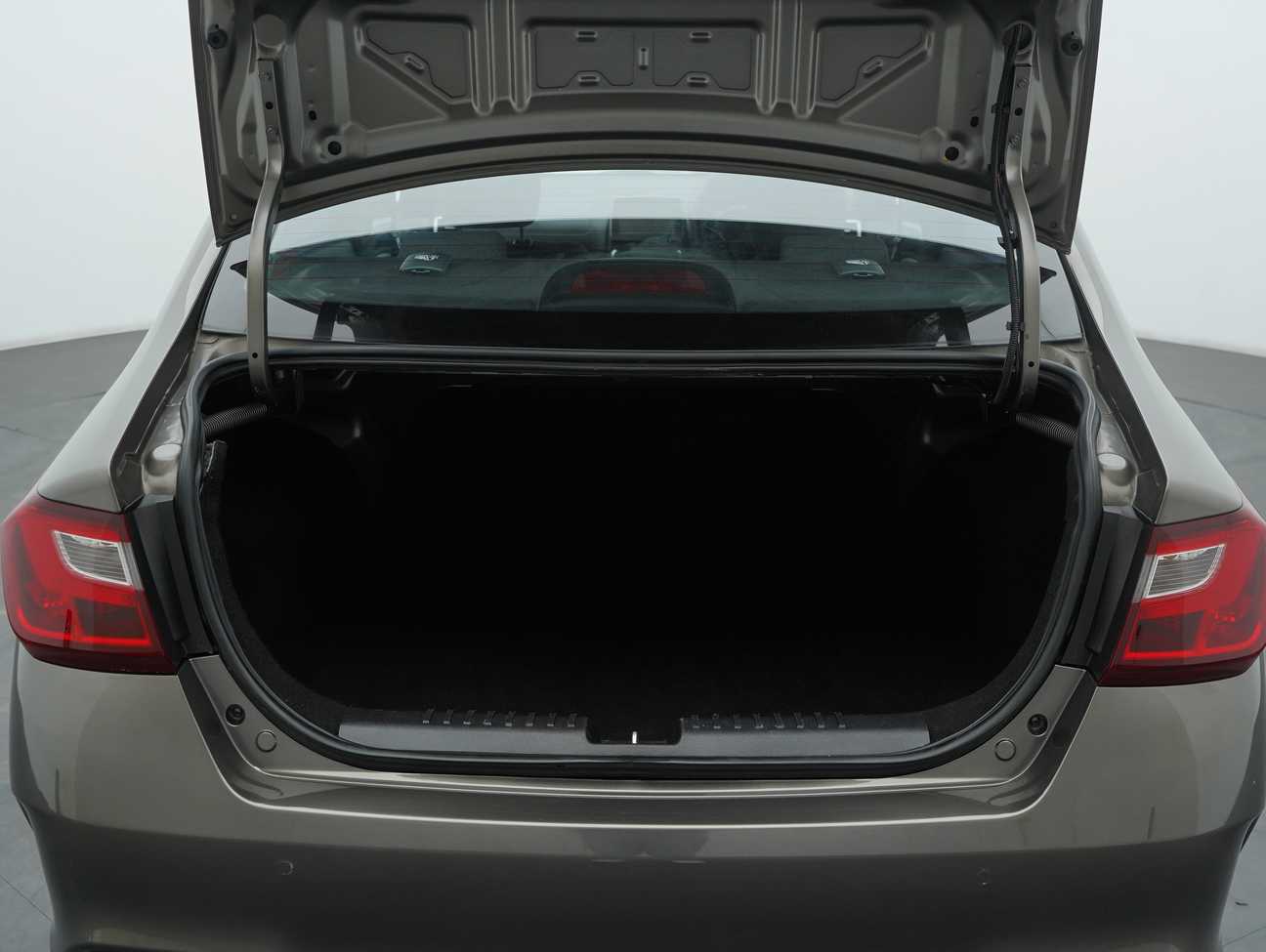 terpakai 2023 Proton Saga Premium 1.3