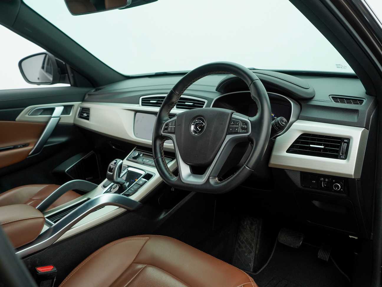 used 2022 Proton X70 Premium 1.5