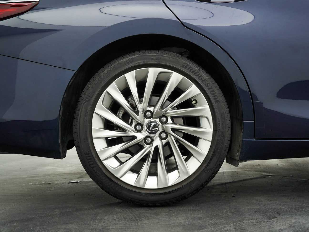 used 2019 Lexus ES250 LUXURY 2.5