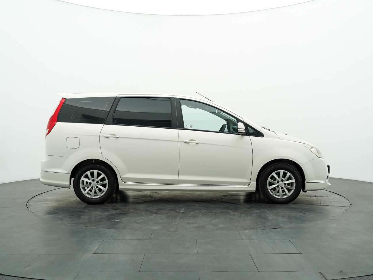 used 2011 Proton Exora CPS H-Line 1.6