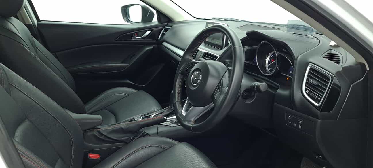 used 2015 Mazda 3 SEDAN SKYACTIV-G (CKD) 2.0