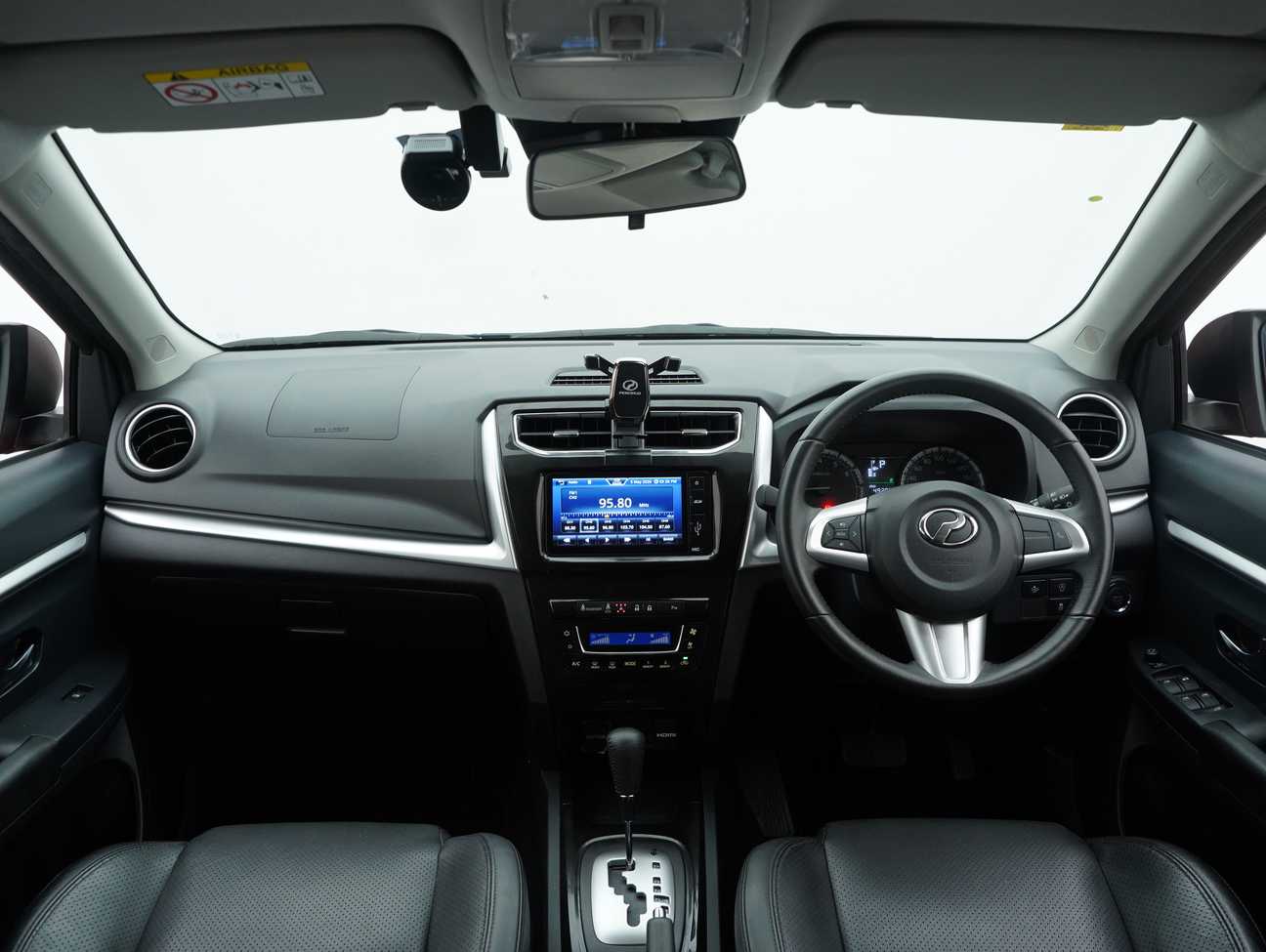 terpakai 2021 Perodua Aruz AV 1.5