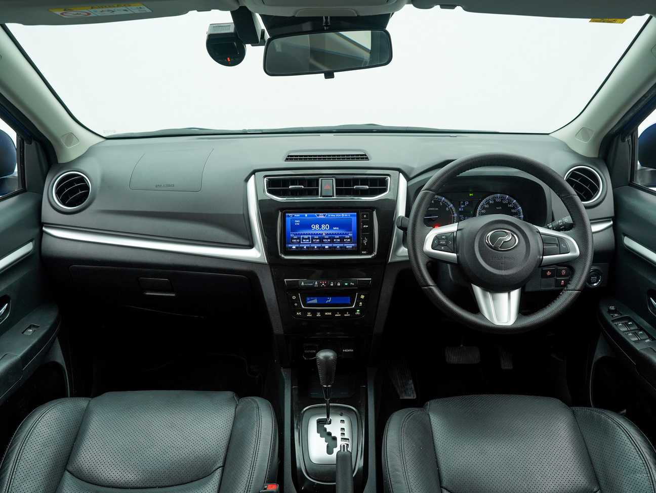 terpakai 2021 Perodua Aruz AV 1.5