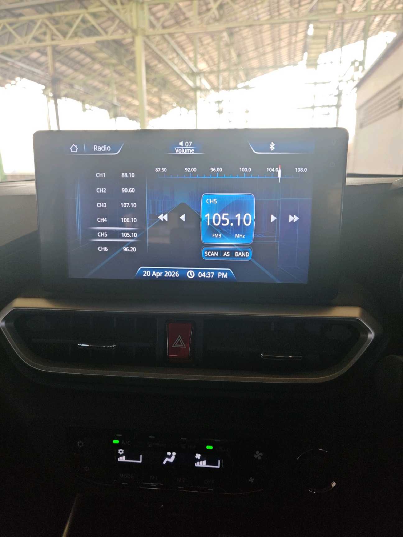 terpakai 2022 Perodua Ativa AV (2 Tone Special Metallic) 1.0