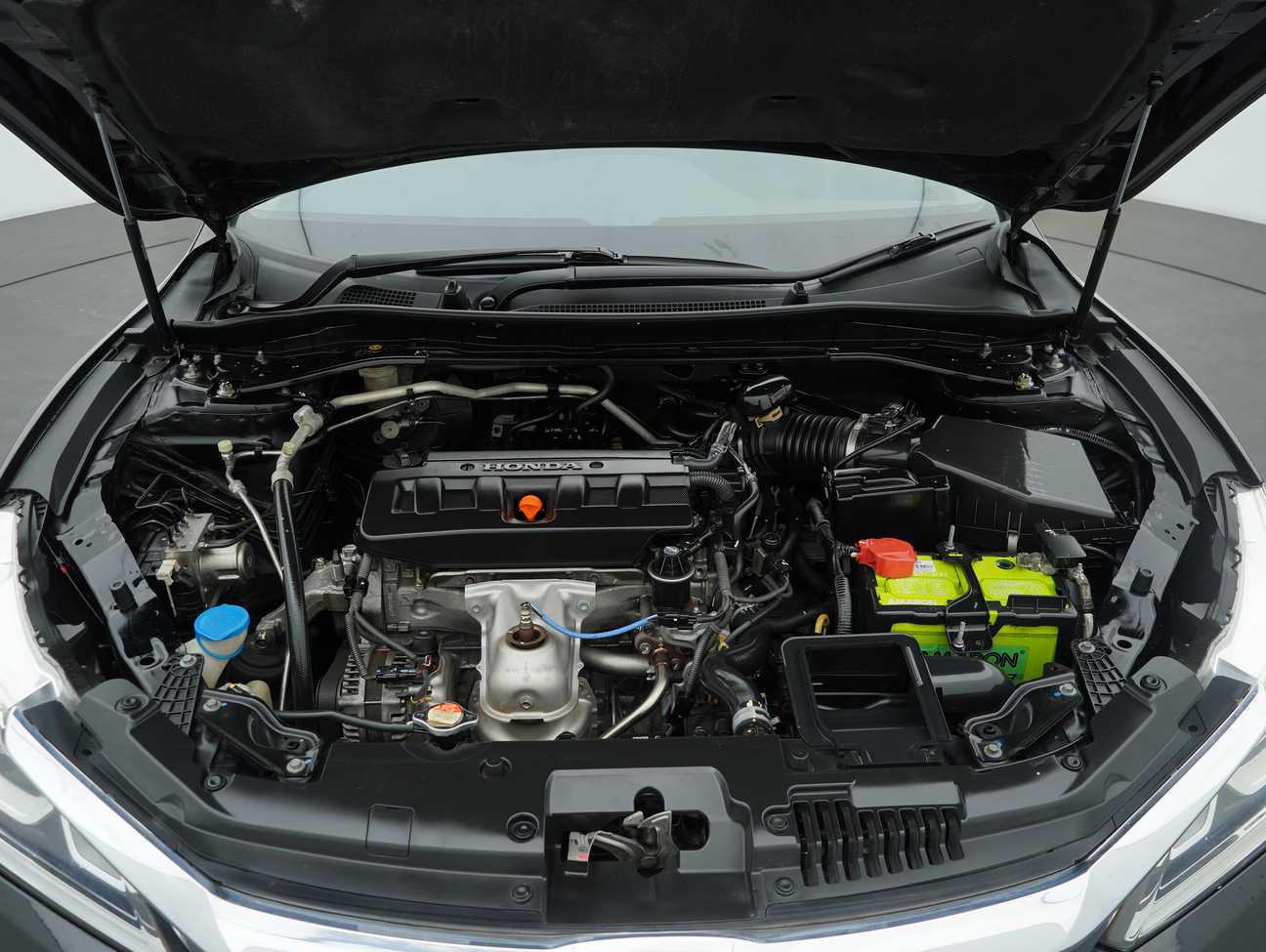 used 2016 Honda Accord VTi-L 2.0