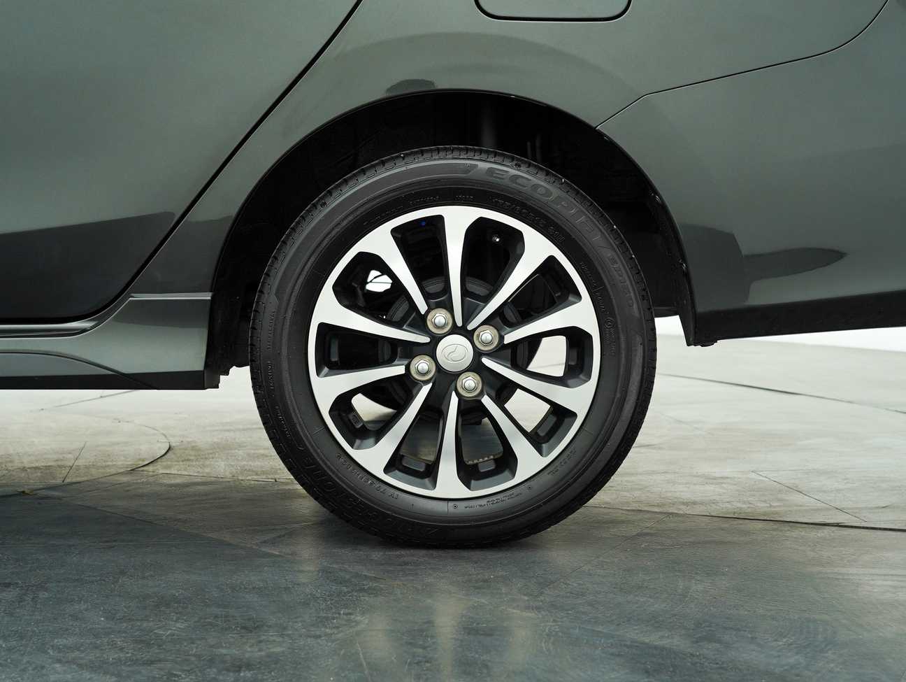 terpakai 2024 Perodua Bezza Advance 1.3