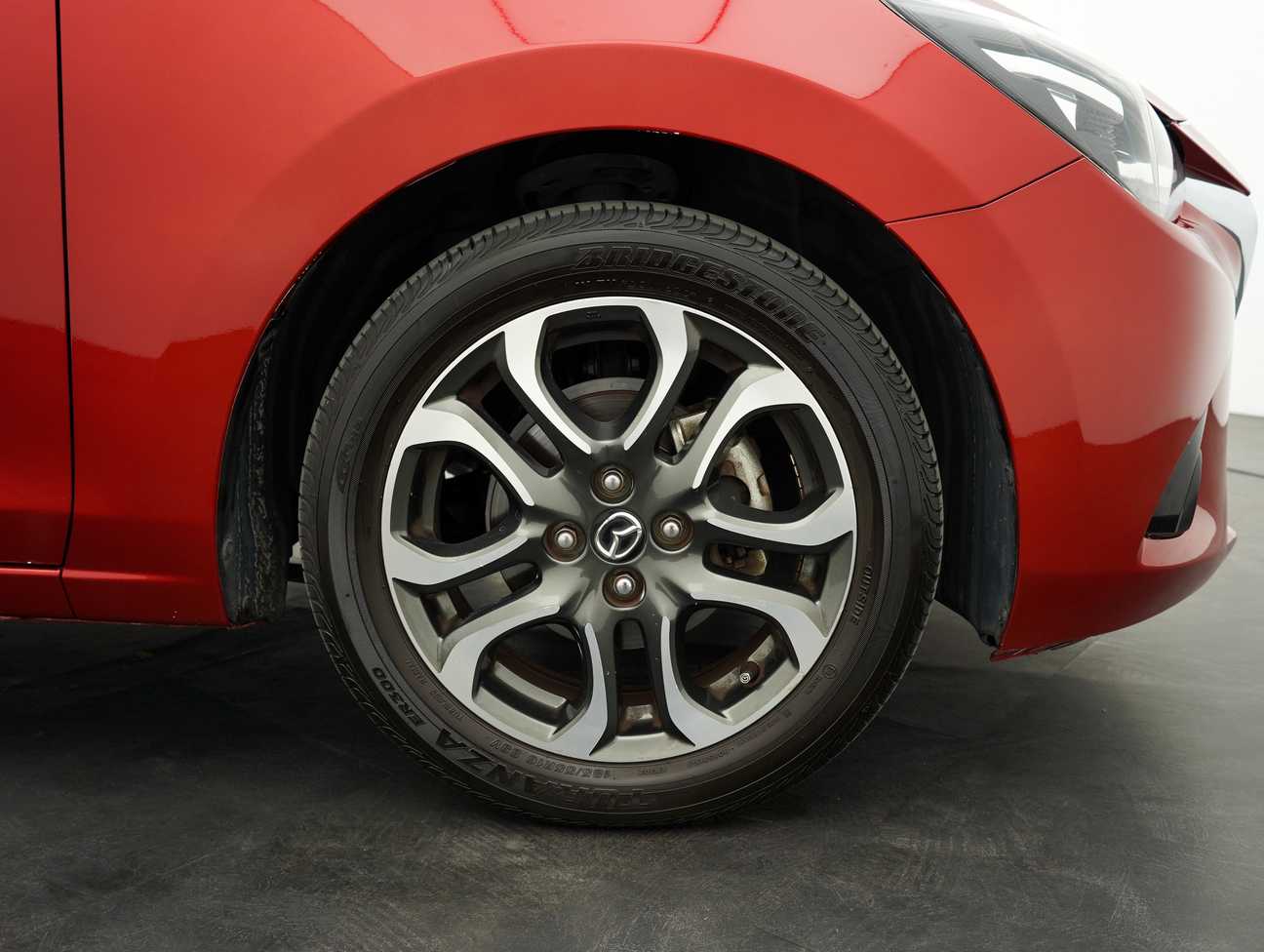 terpakai 2015 Mazda 2 SKYACTIV-G 1.5