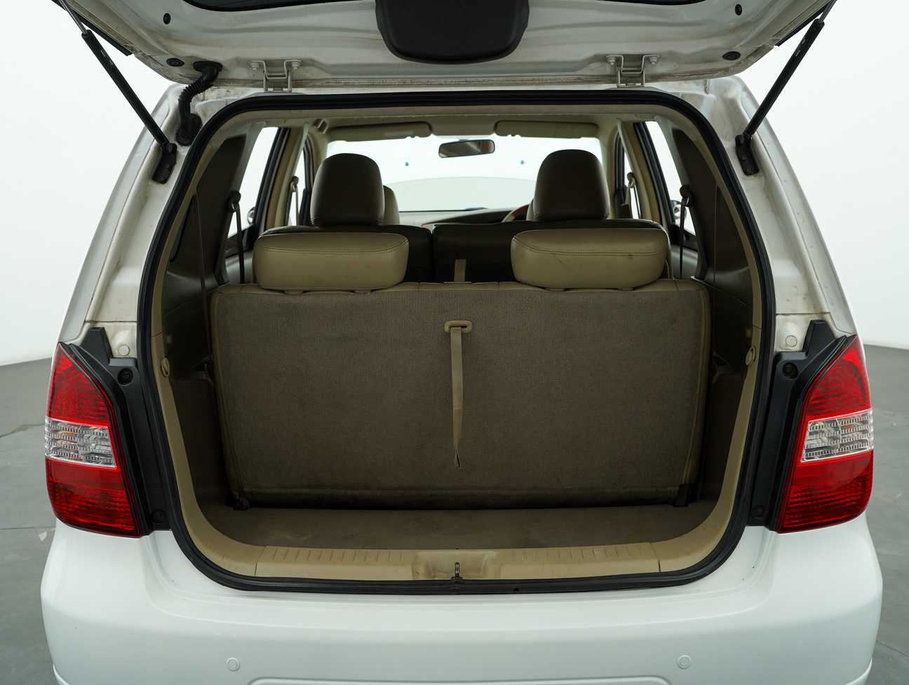 used 2011 Nissan Grand Livina Comfort 1.8