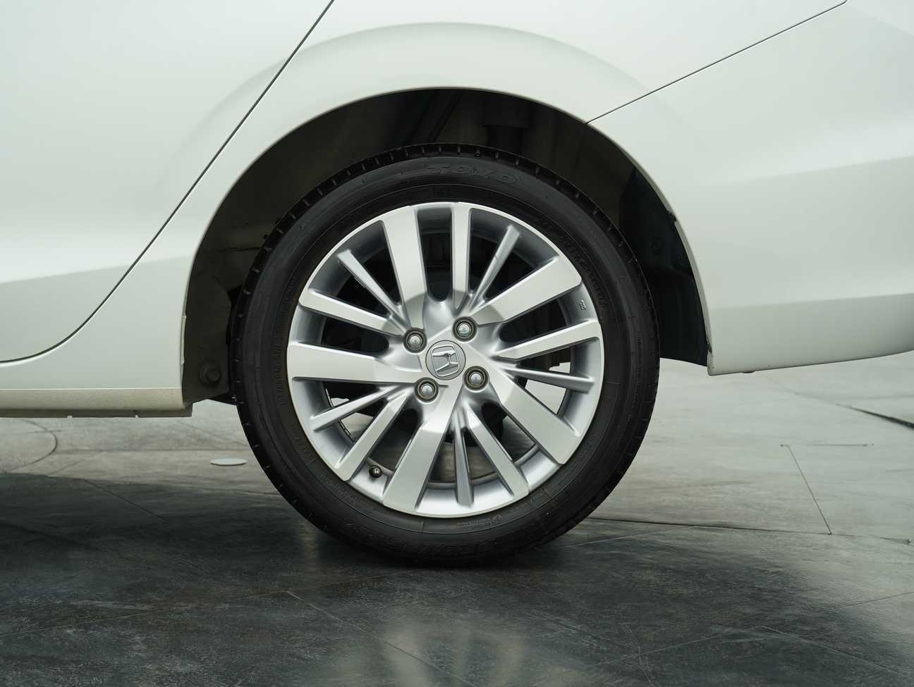 used 2022 Honda City V i-VTEC 1.5