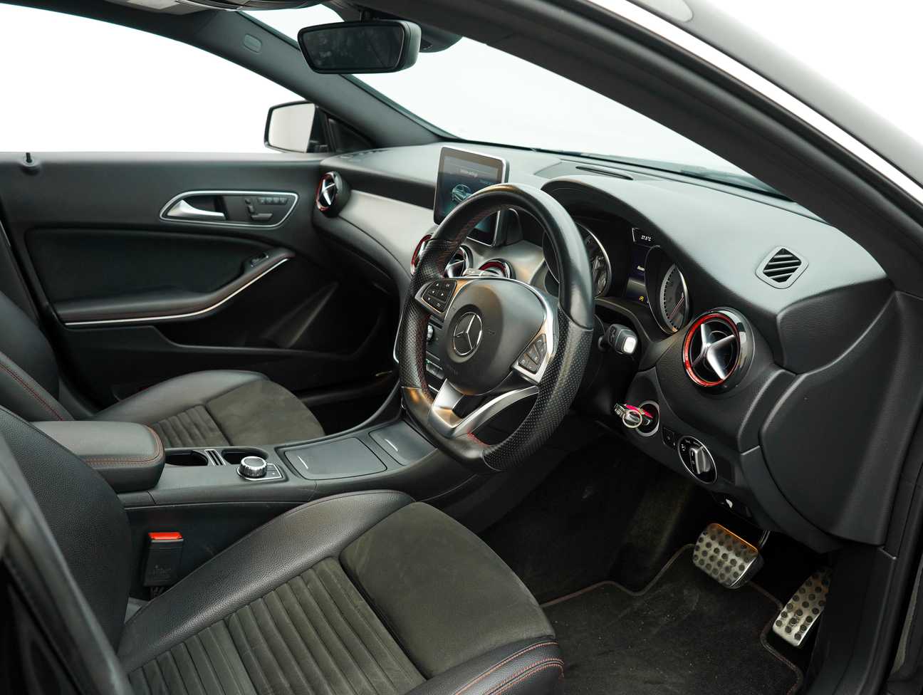 used 2015 Mercedes-Benz CLA250 4MATIC 2.0