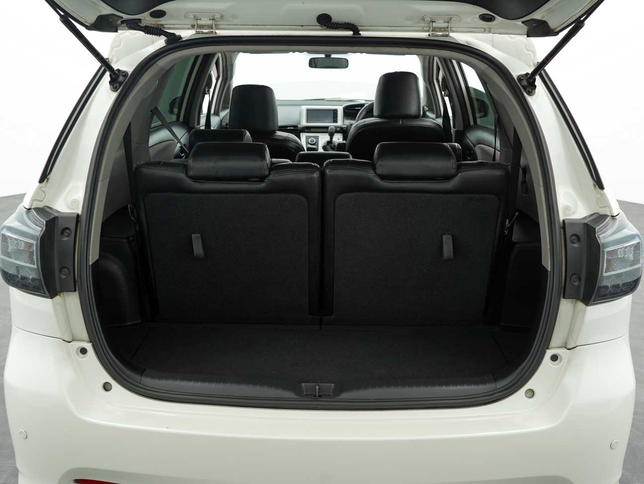 used 2014 Toyota WISH DBA-ZGE20W 1.8