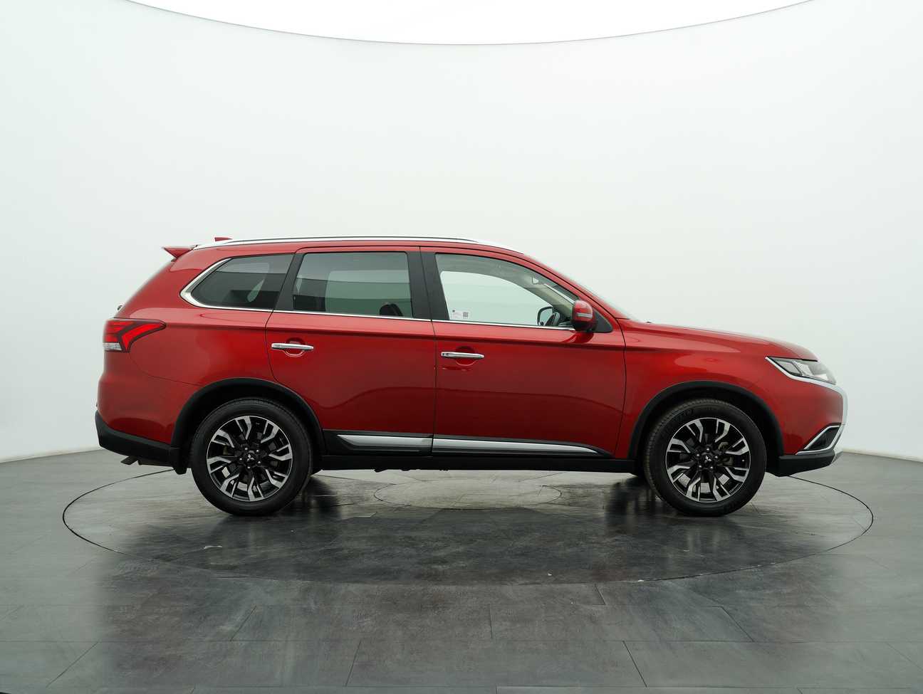 used 2018 Mitsubishi Outlander  2.4