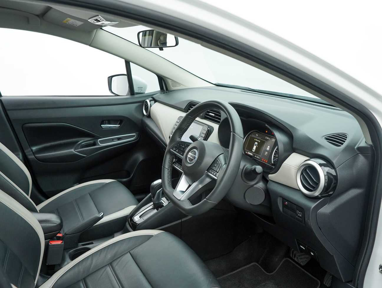 terpakai 2021 Nissan Almera VLT 1.0
