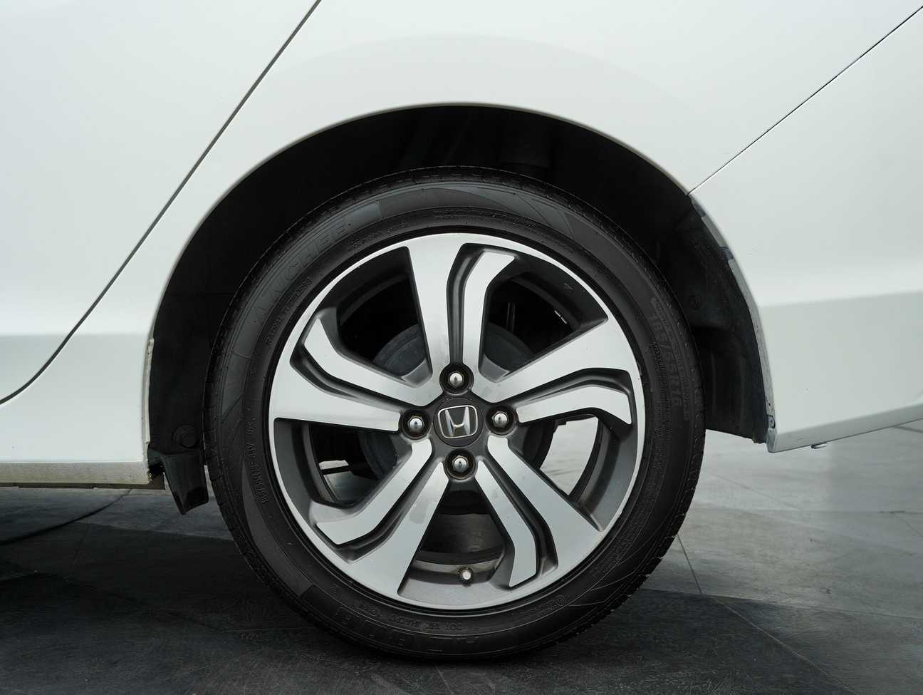 terpakai 2015 Honda City S+ i-VTEC 1.5