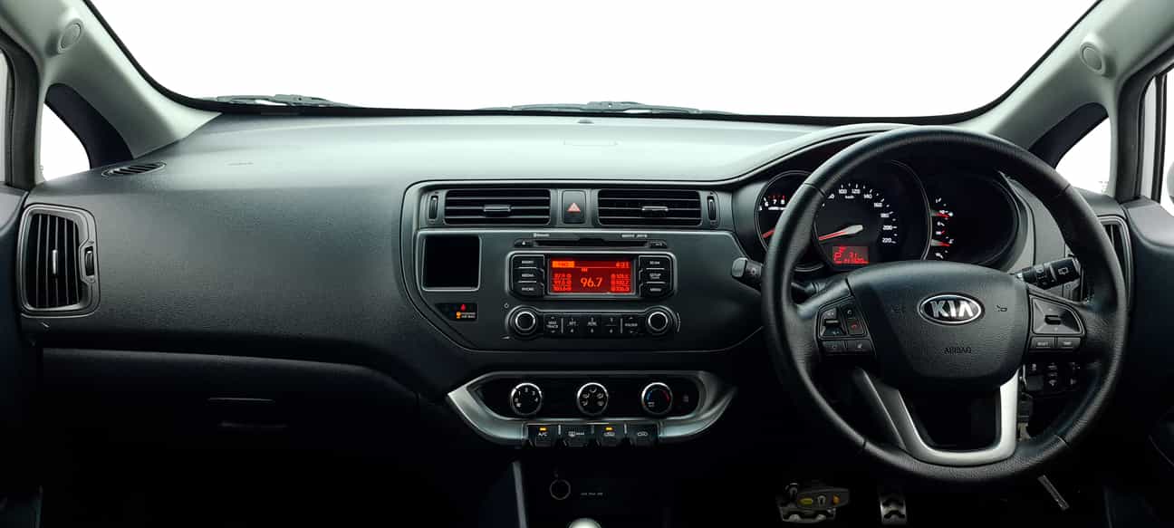 terpakai 2013 Kia RIO UB 1.4