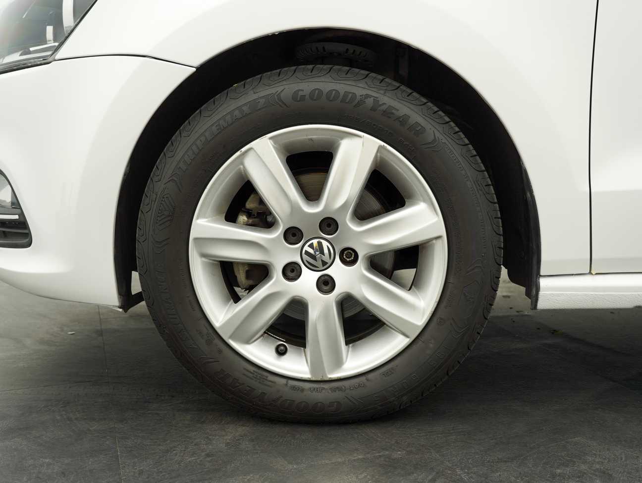 terpakai 2017 Volkswagen Polo  1.6