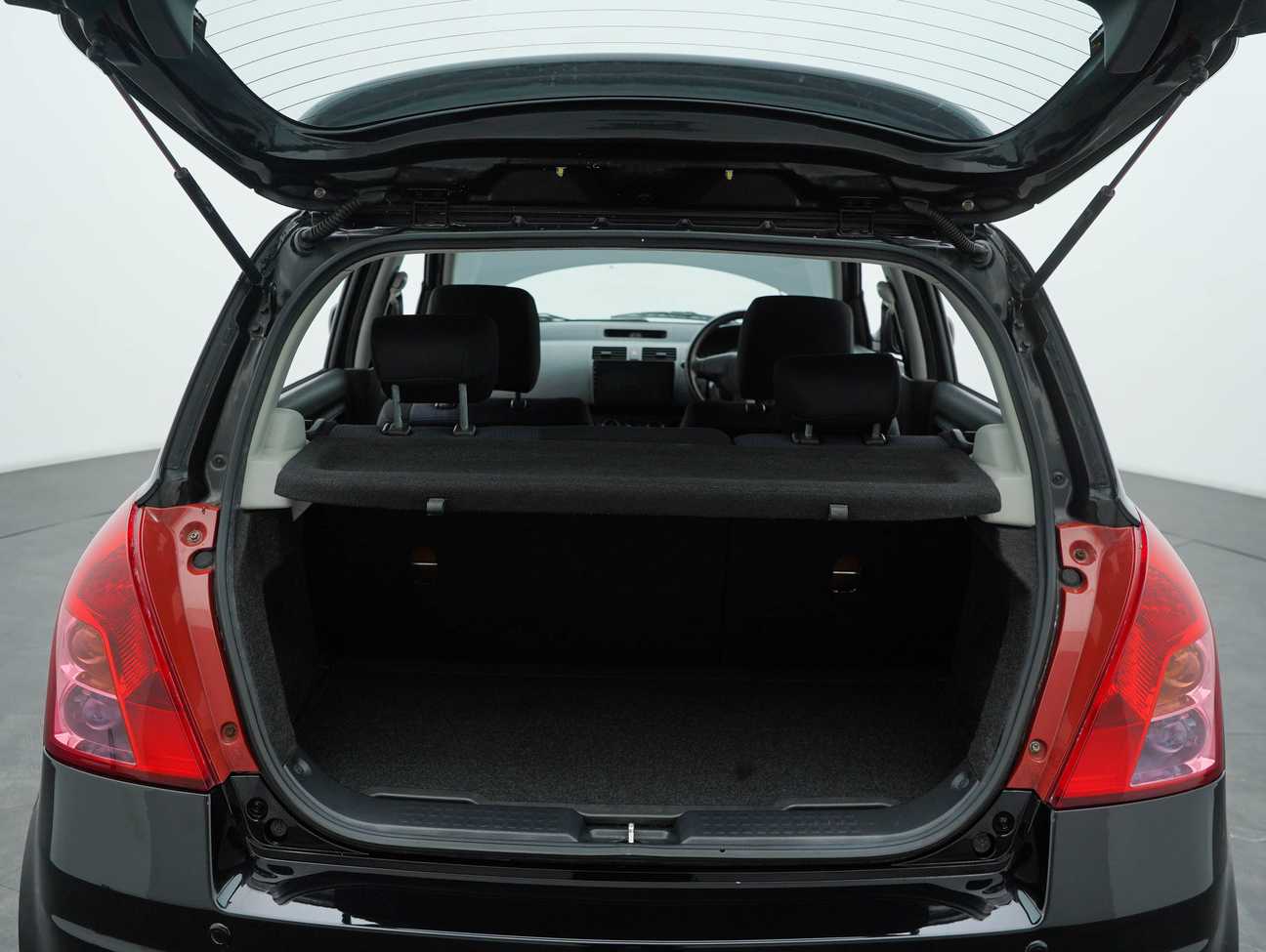 used 2012 Suzuki Swift GX 1.5