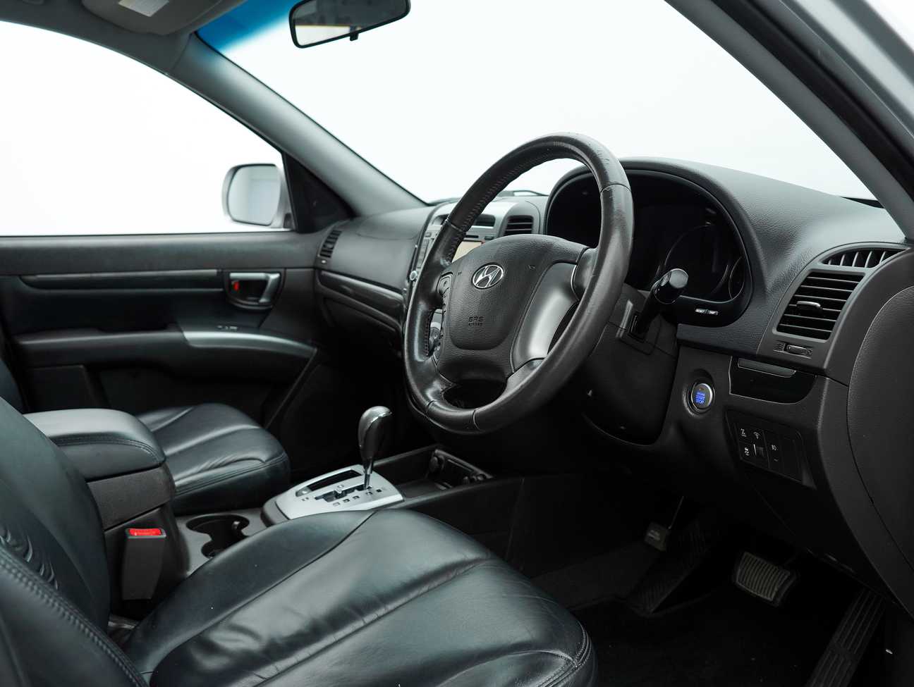 terpakai 2013 Inokom Santa Fe Elegance 2.2