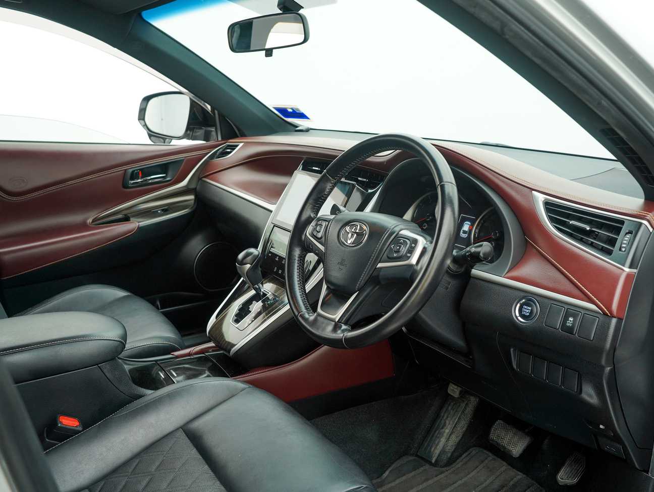 used 2015 Toyota HARRIER DBA-ZSU60W 2.0