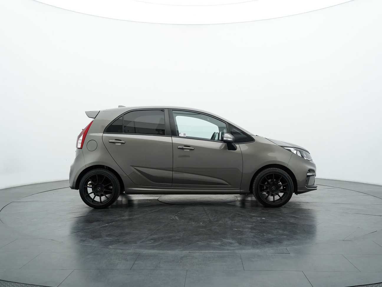 used 2022 Proton Iriz Executive 1.6