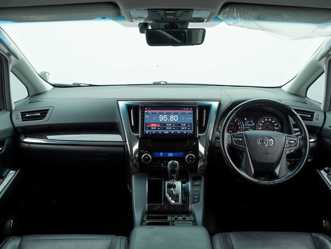 used 2018 Toyota Vellfire ZG 2.5