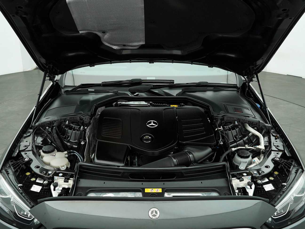 used 2022 Mercedes-Benz C200 Avantgarde 1.5