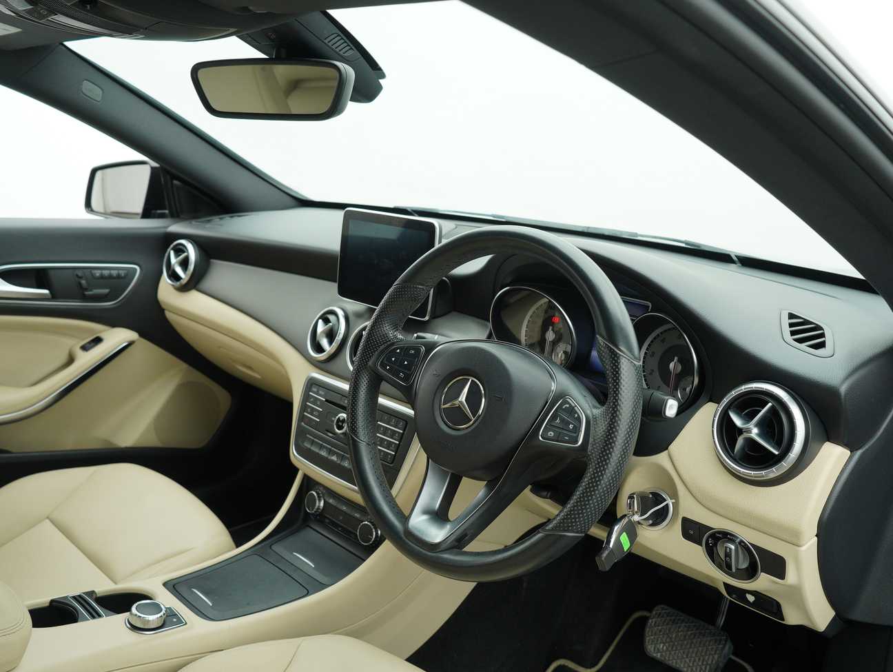 used 2015 Mercedes-Benz CLA200  1.6