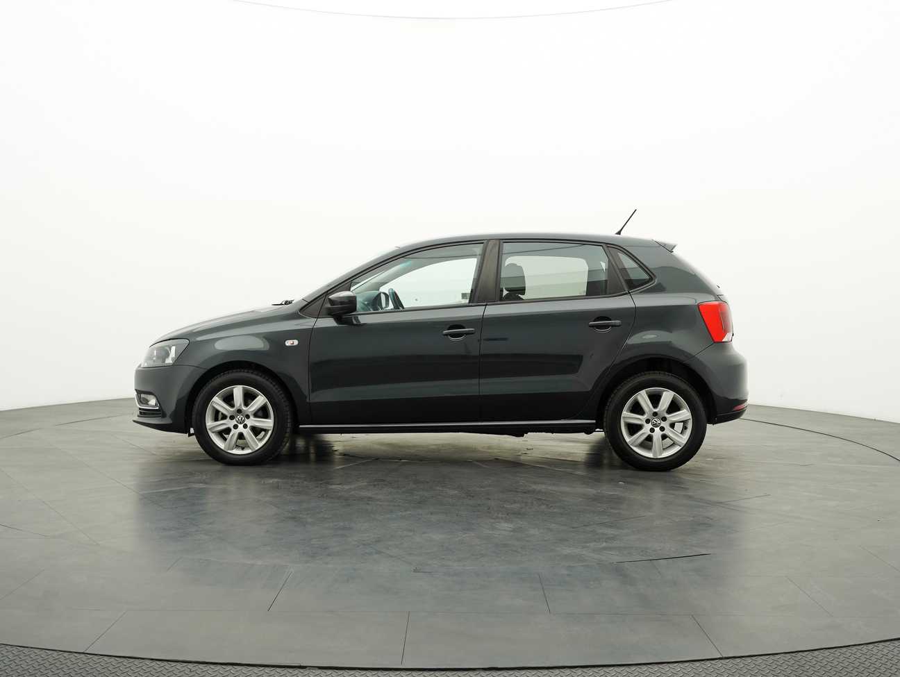 terpakai 2015 Volkswagen Polo  1.6