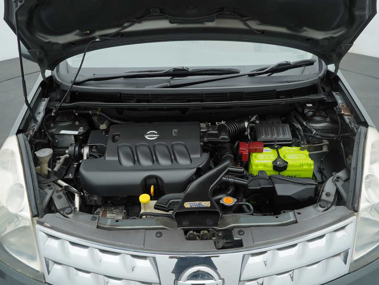 terpakai 2011 Nissan Grand Livina Comfort 1.8