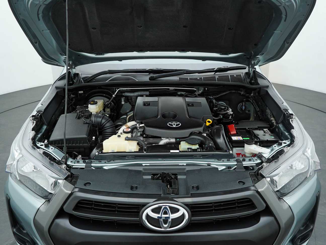 used 2023 Toyota Hilux E Dual Cab 2.4