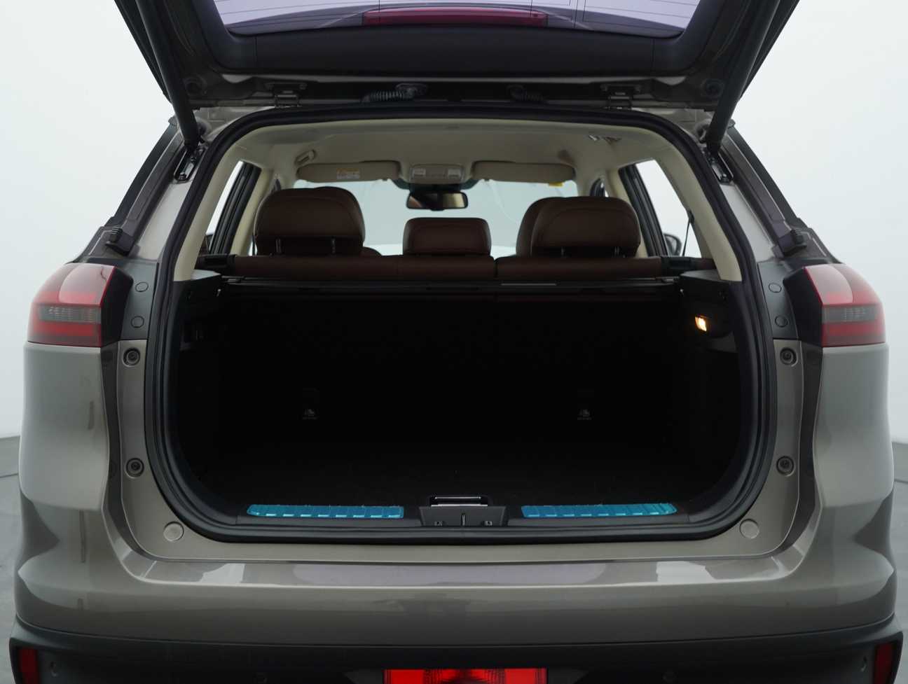 used 2020 Proton X70 Premium 1.8