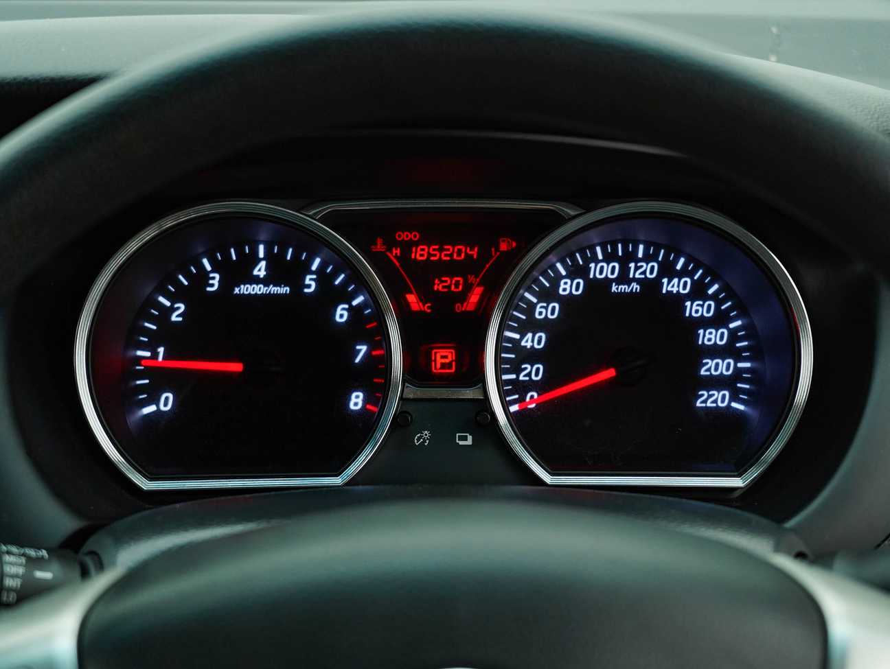 used 2014 Nissan Grand Livina Comfort 1.6