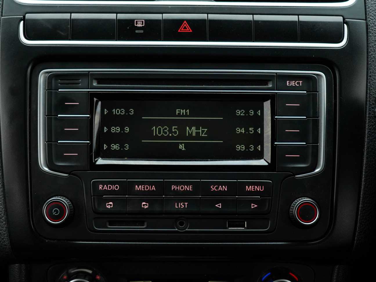 terpakai 2013 Volkswagen Polo  1.6