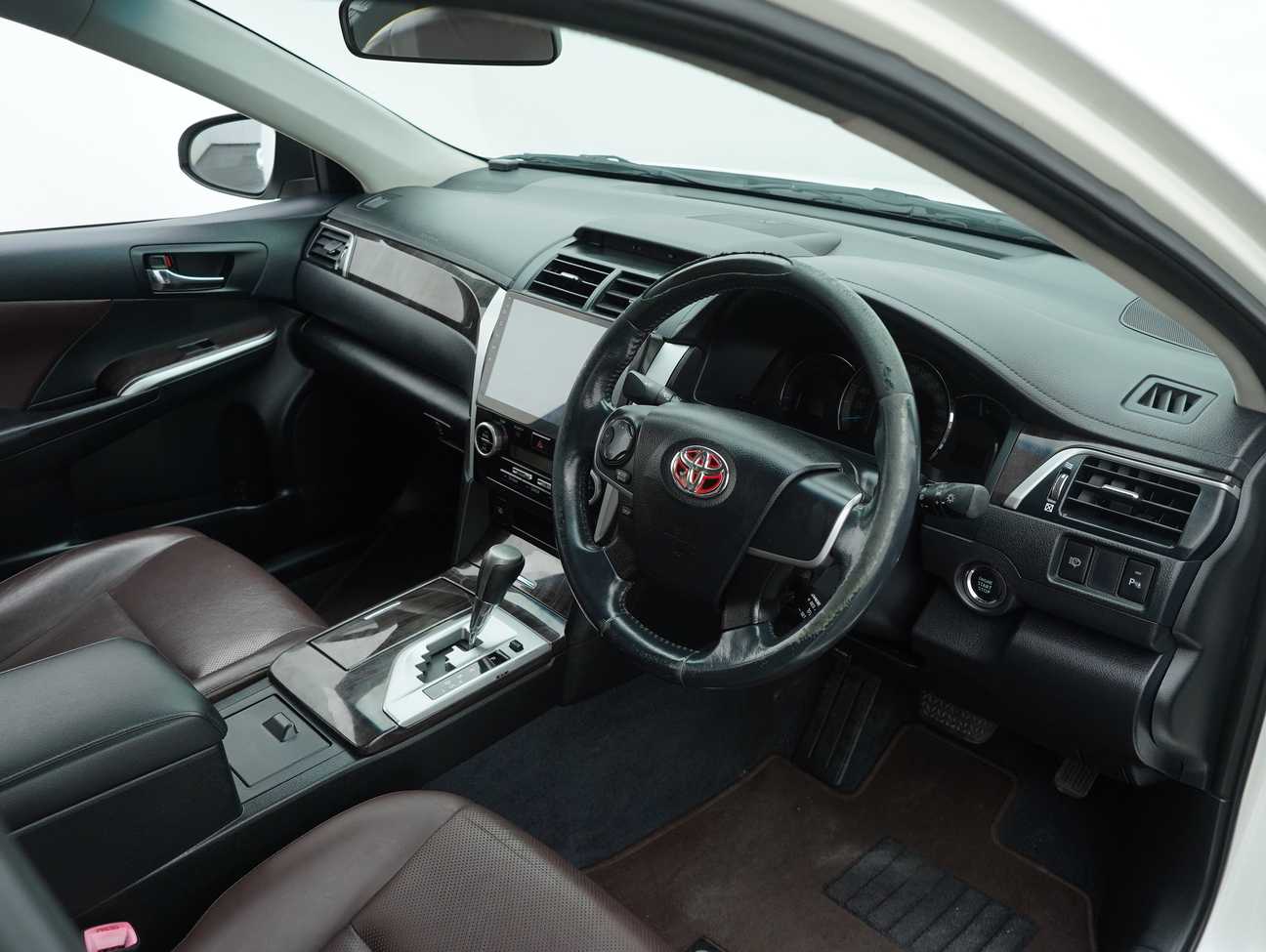 terpakai 2014 Toyota Camry GX 2.0