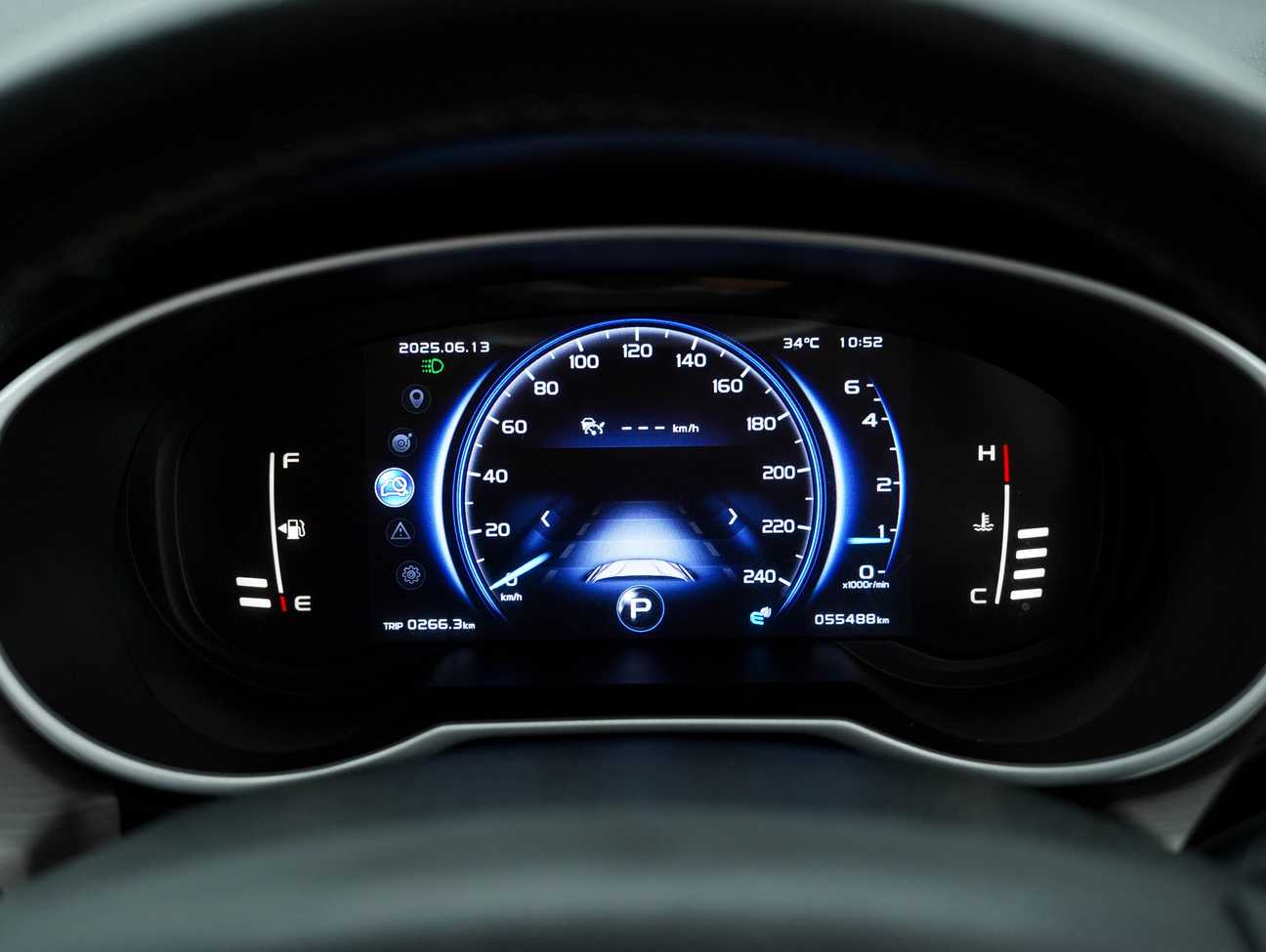 used 2019 Proton X70 Premium 1.8