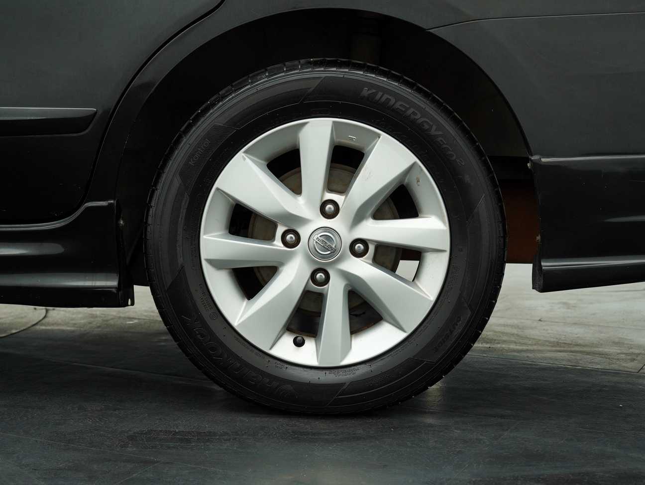 used 2013 Nissan Grand Livina Comfort 1.8