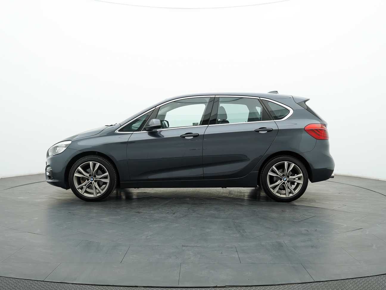 terpakai 2016 BMW 218i Active Tourer 1.5
