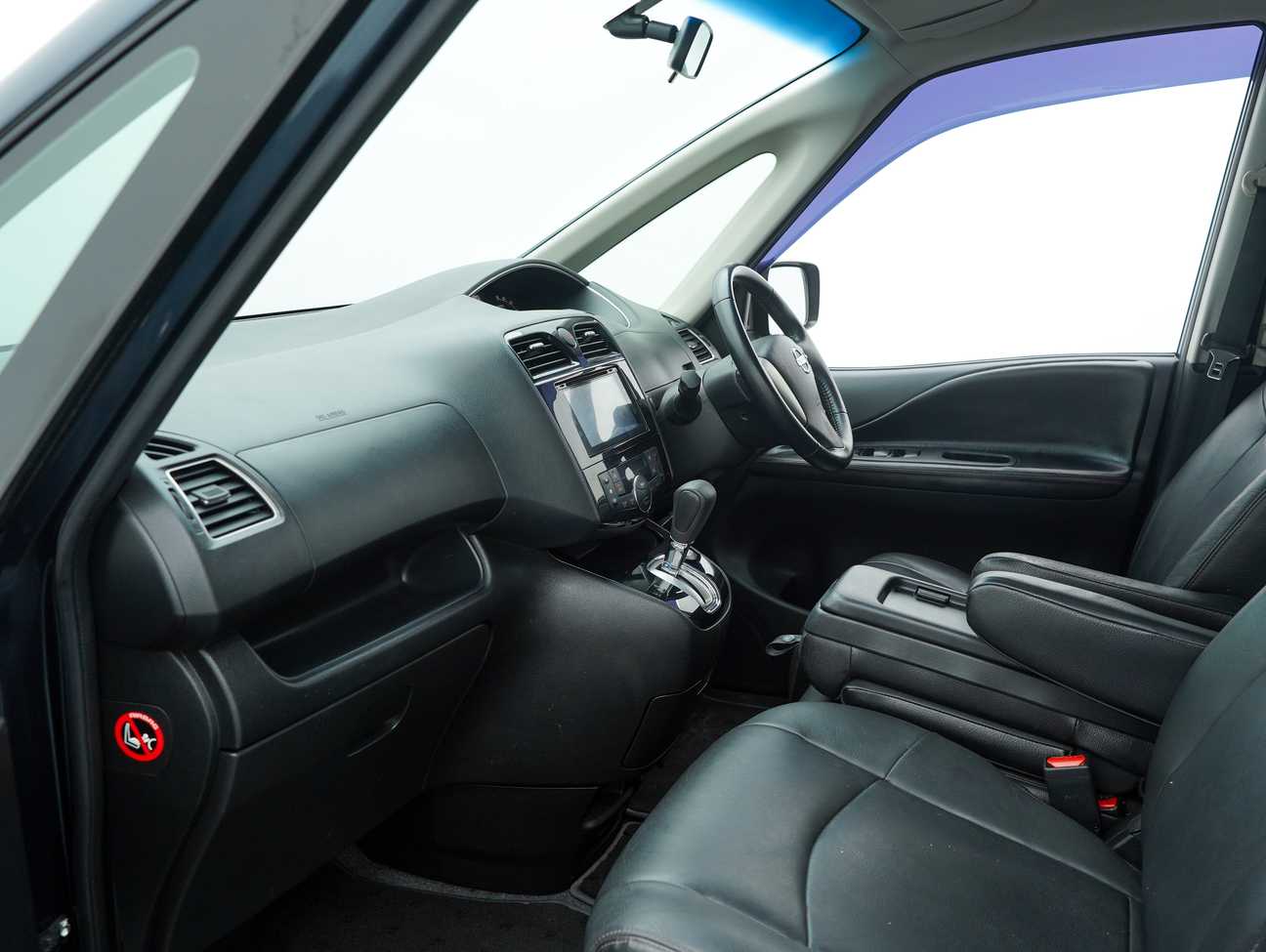 used 2015 Nissan Serena S-Hybrid High-Way Star 2.0