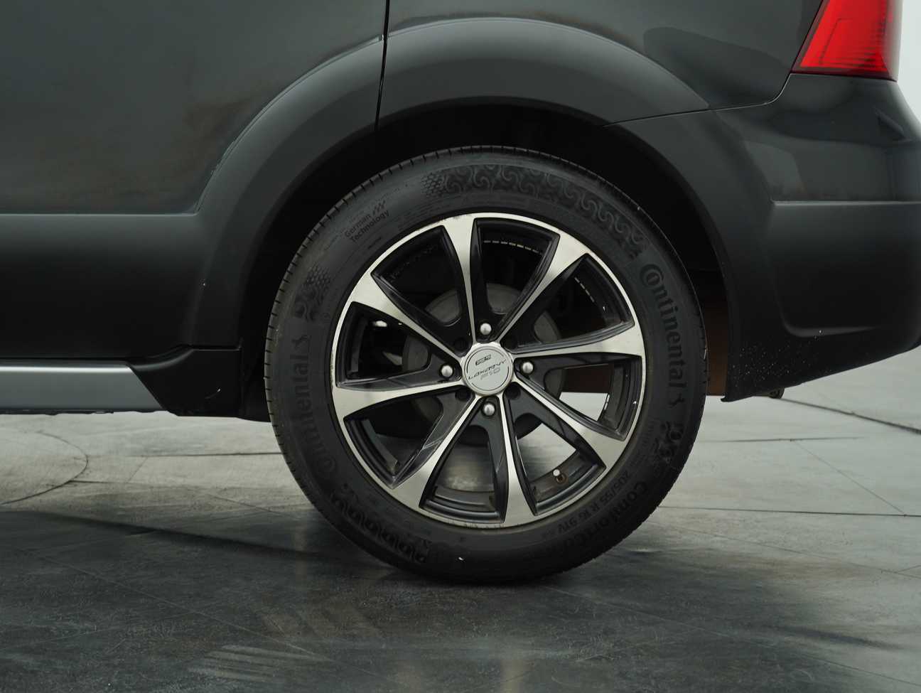 terpakai 2012 Nissan Livina X-Gear  1.6